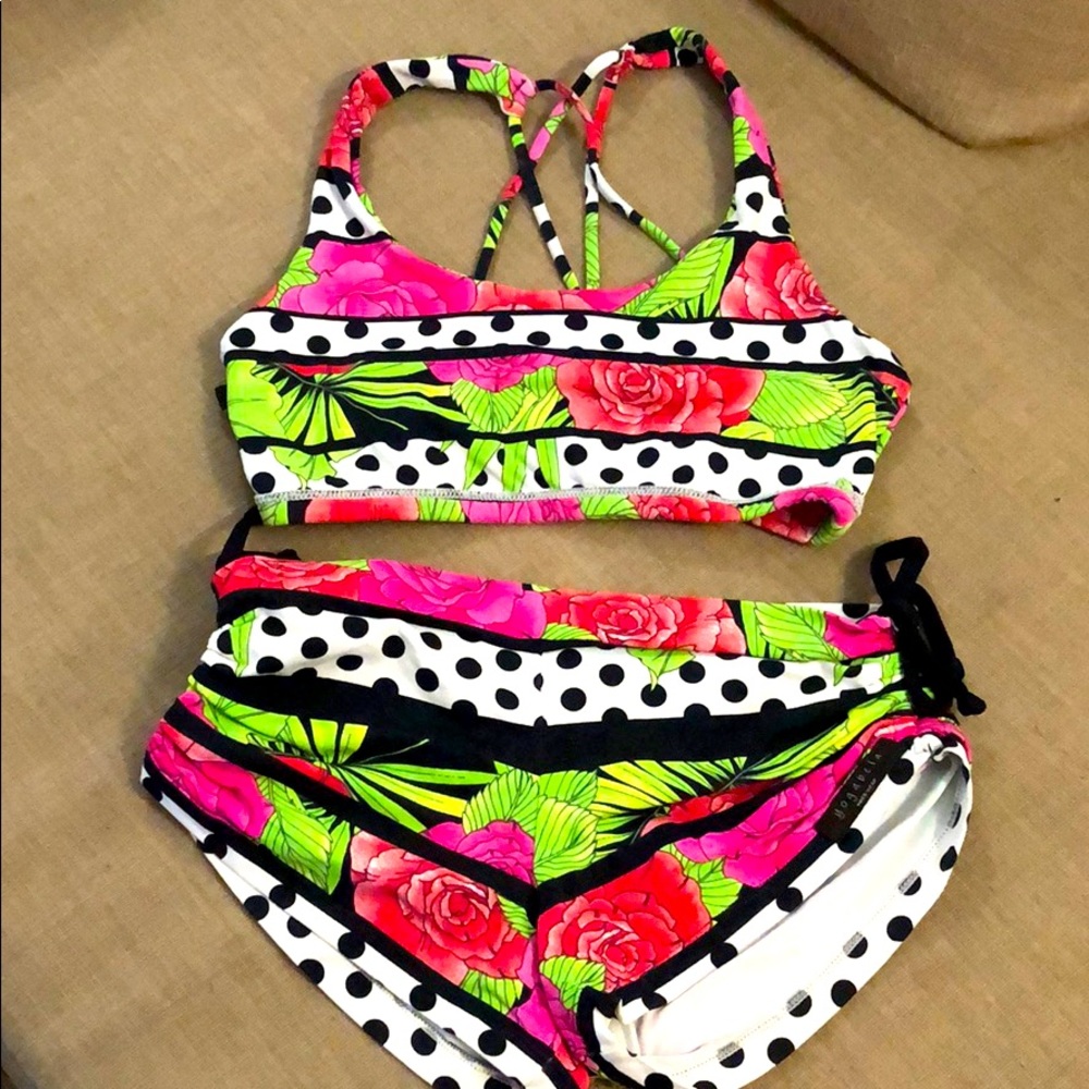 CLOSET CLEAROUT Yogabella bra and short set